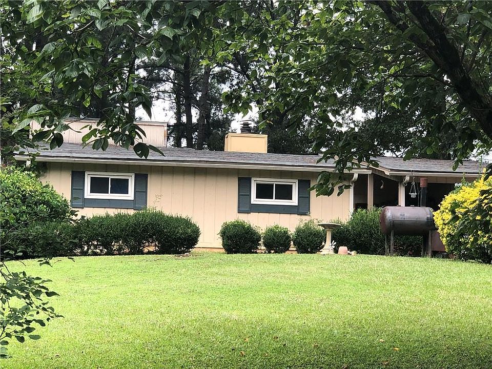 2nd image of 4560 Virginia Ave NW