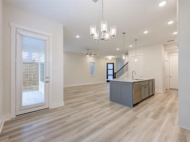 16032 Mason Run Dr — Photo 13