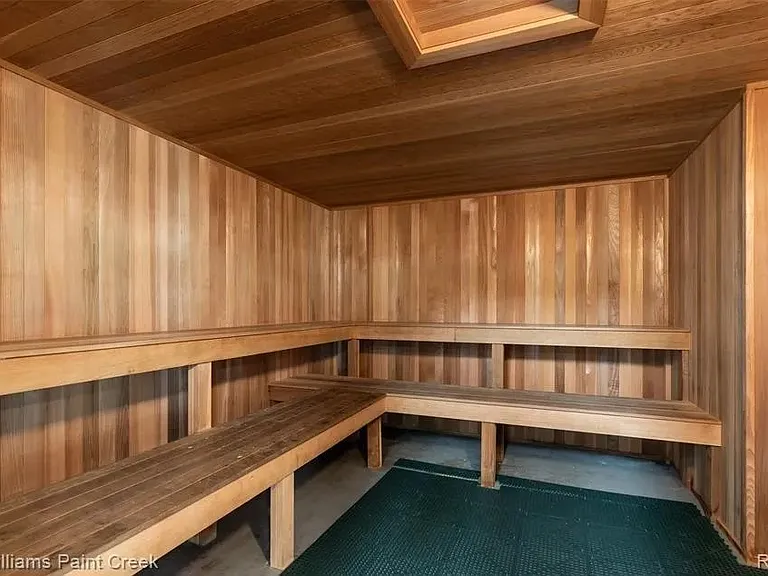 821 Brandon Ave — Photo 31