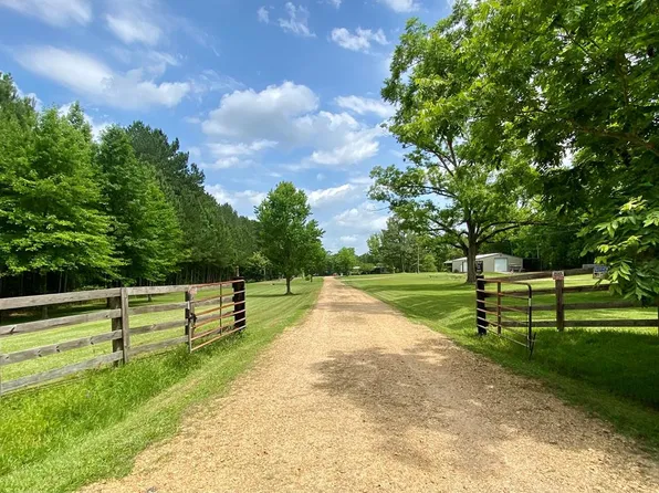 148 Verna Rd, Jayess, MS 39641