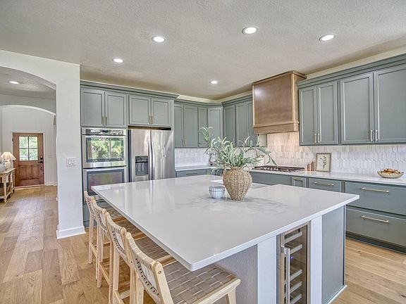 5th image of 107 Ibiza Ct