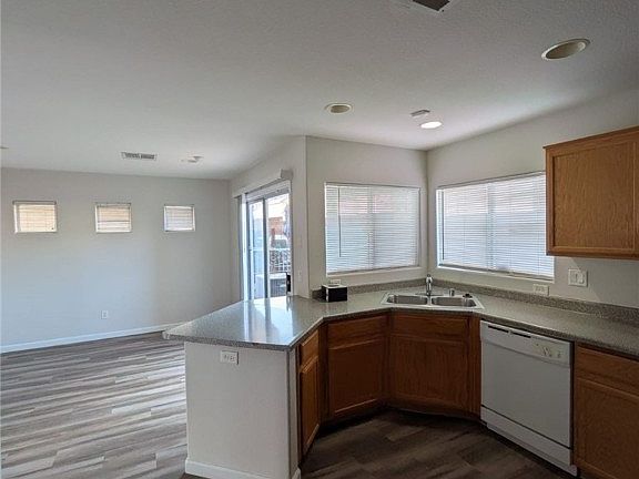 5th image of 10404 Coyote Cub Ave