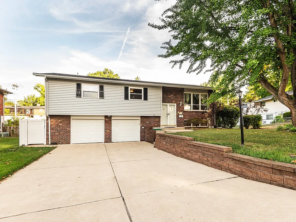 2334 Rosegarden Dr
