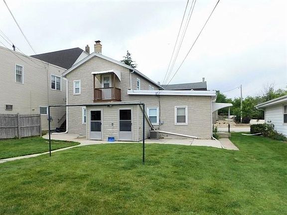 2nd image of 311 E Green Bay Ave #313-317