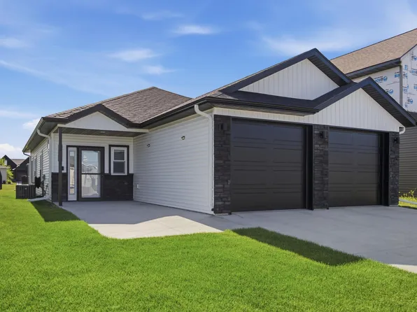 7816 Wild Rose Way, Horace, ND 58047