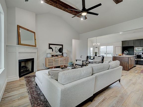 5th image of 3021 Hollow Crest Ln