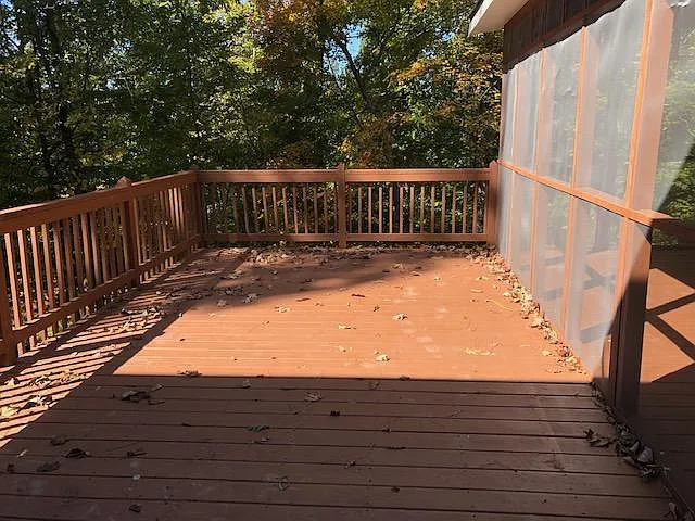2440 Edgewater Dr SW — Photo 16