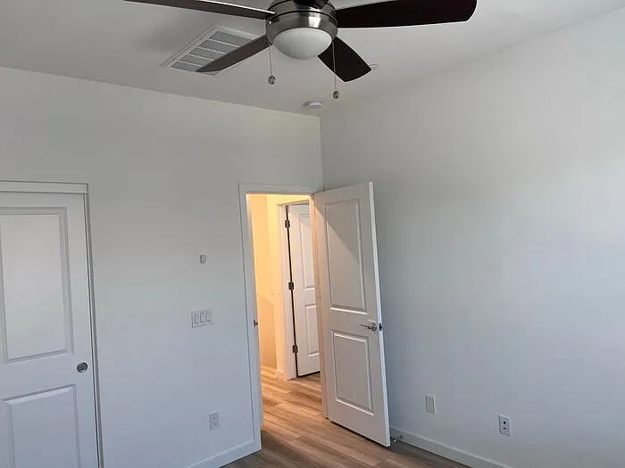 759 E Zesta Ln #103 — Photo 37