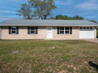 901 Gary St, Gladewater, TX 75647