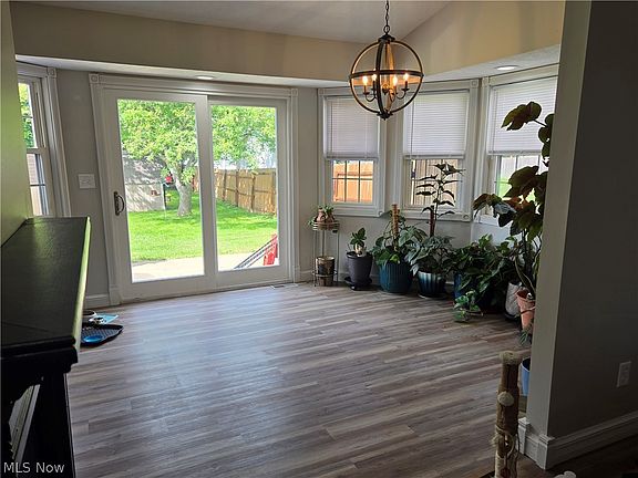 4th image of 1607 Doaks Ln