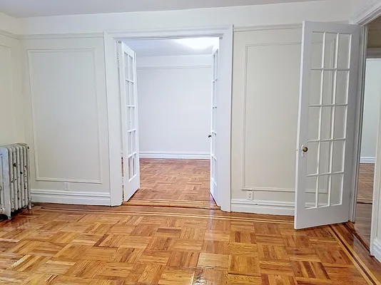 Rented by Julianna Realty Corp | media 17