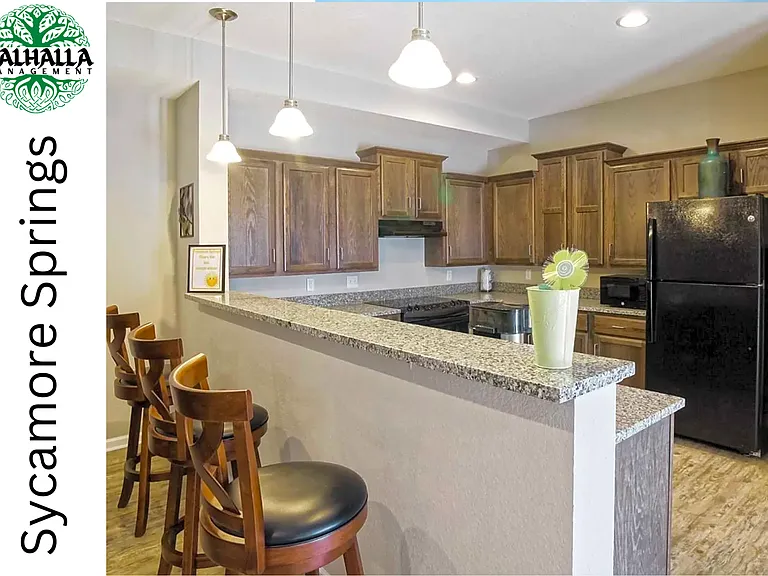 120 Sycamore Springs Ln — Photo 1