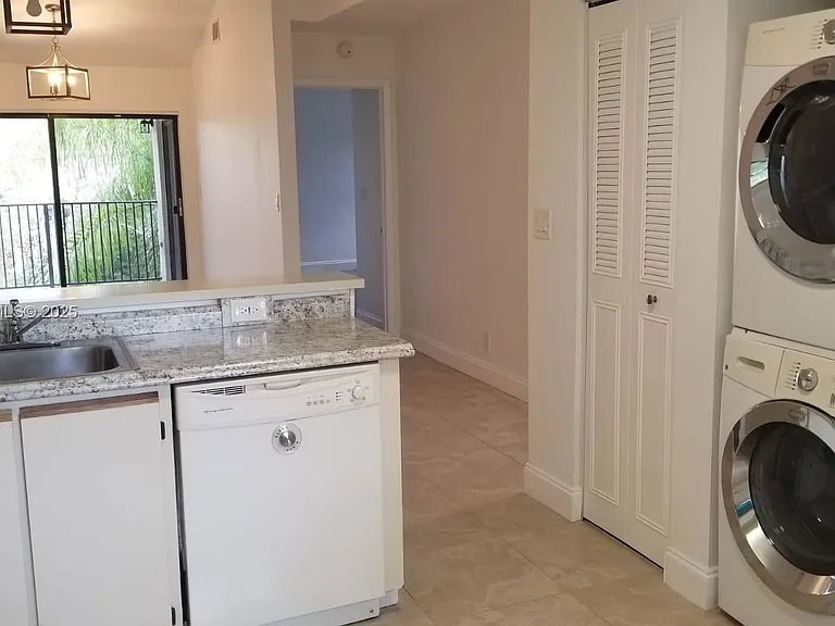10121 W Sunrise Blvd #306 — Photo 12