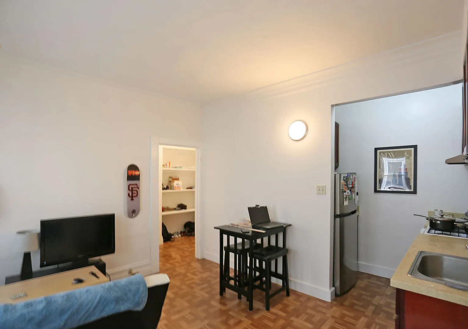 1243 Pine Street — Photo 3