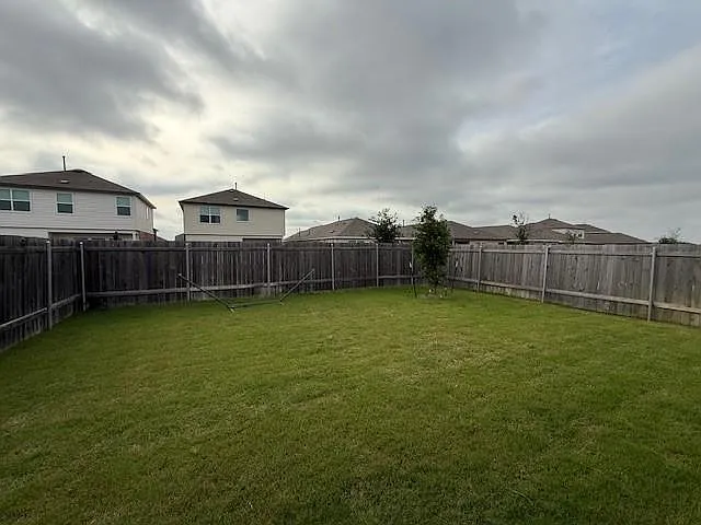 204 Longbridge Dr — Photo 19