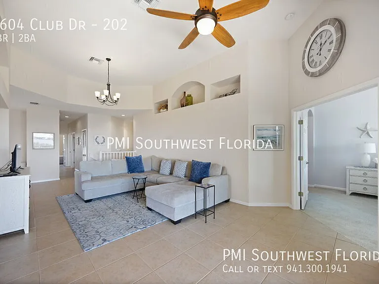 4604 Club Dr #202 — Photo 6
