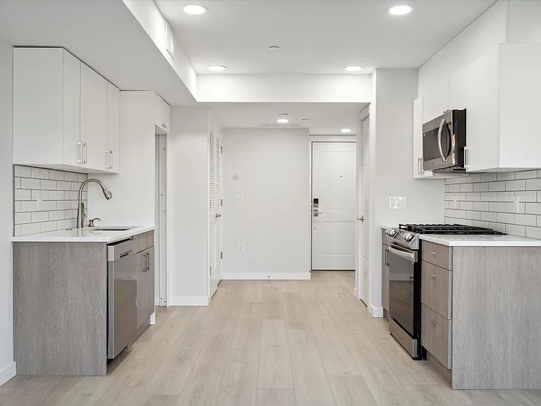3804 Lancaster Ave #303 — Photo 13