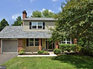 13 Iroquois Dr, Royersford, PA 19468