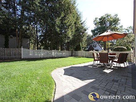 Yard/ Patio