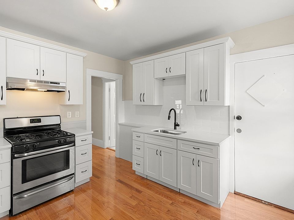 1st image of 79 Nelson St APT 1