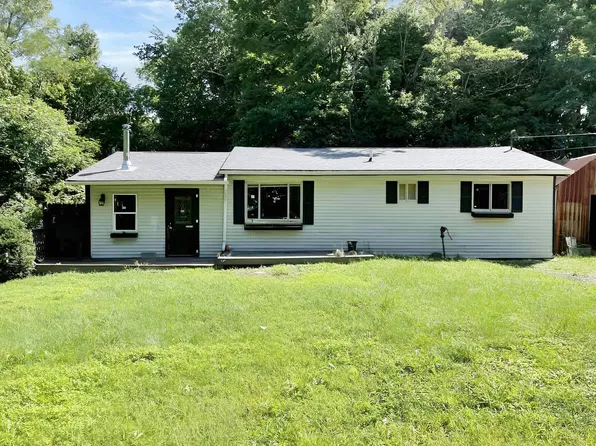 4288 W Briarwood Lake West Ln, Monrovia, IN 46157