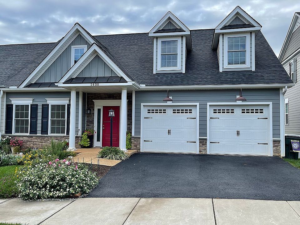 2nd image of 1408 Terrace Ln