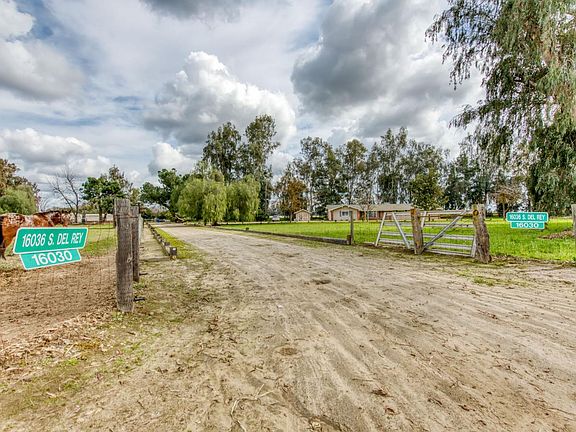 5th image of 16036 S Del Rey Ave