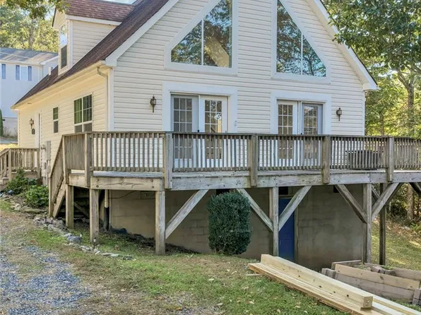 132 Yearling Lane, Blowing Rock, NC 28605