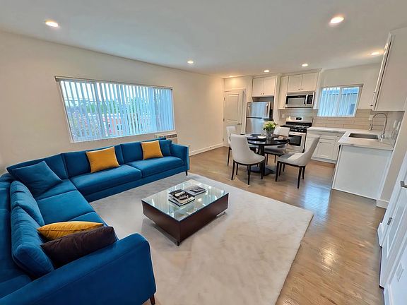 2nd image of 3853 Montclair St APT 3