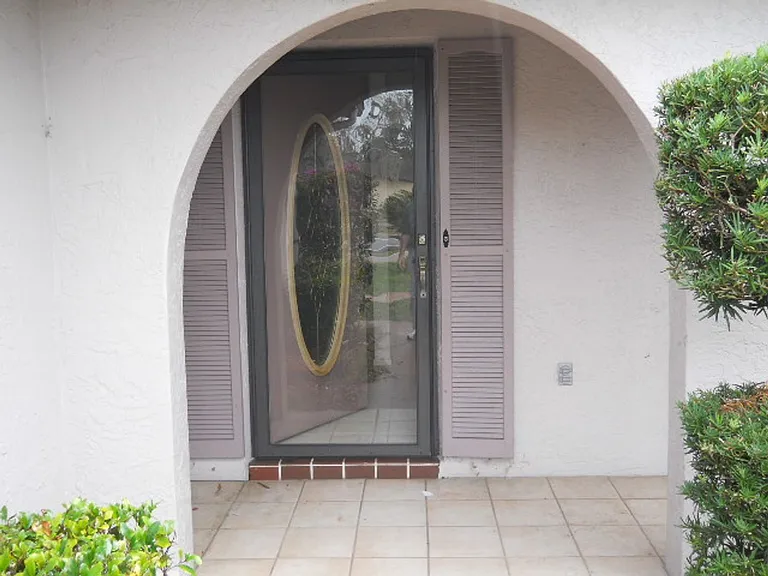 6247 Spring Hill Dr — Photo 3