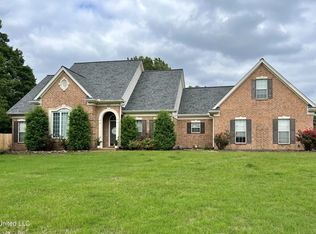 1282 Ivy Dr, Hernando, MS 38632