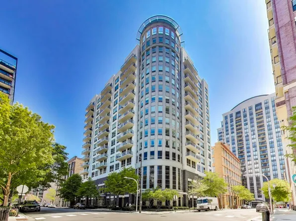 421 W Huron St APT 504, Chicago, IL 60654