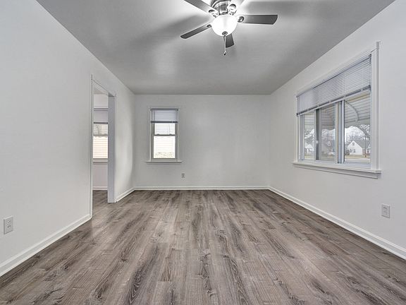 5th image of 23332 Roger Dr