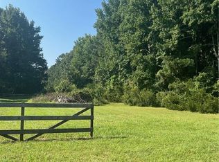 8194 Robins Neck Rd, Gloucester, VA 23061