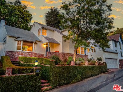 2245 Bronson Hill Dr, Los Angeles, CA, 90068