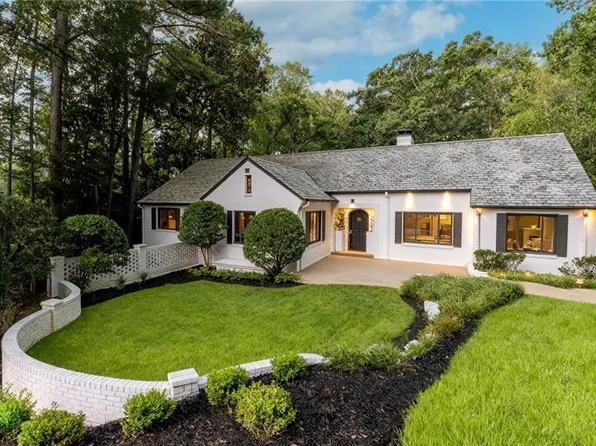 737 W Conway Dr NW, Atlanta, GA 30327