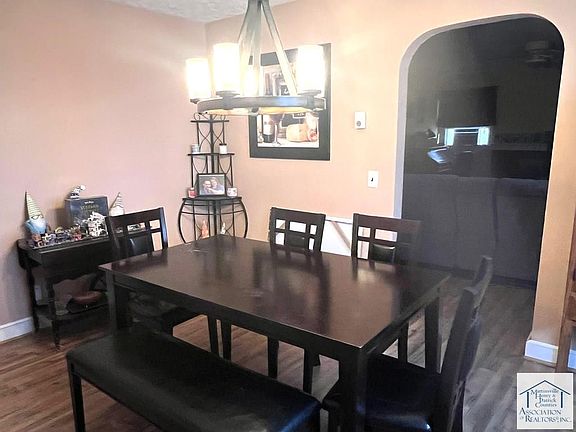 3rd image of 65 Steve Dr