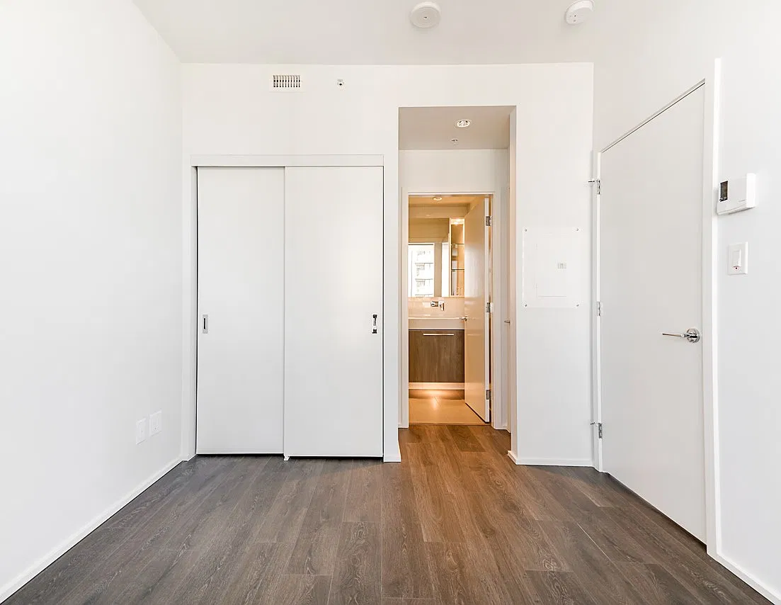 2 bed, 733 sqft, $2,750 — Photo 2