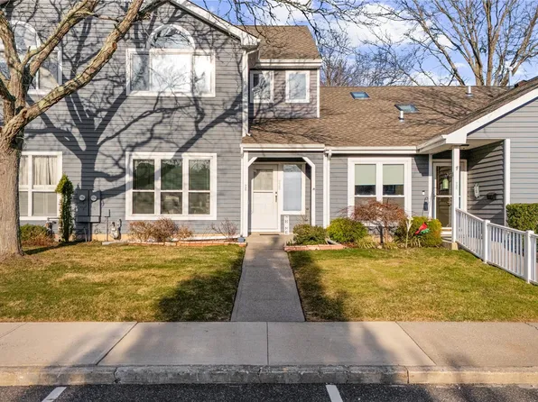 738 Birchwood Park Drive, Middle Island, NY 11953