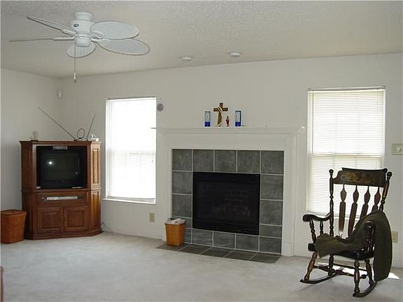 5th image of 10339 Lee Stewart Ln