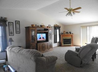 805 Whitehead Dr, Pataskala, OH