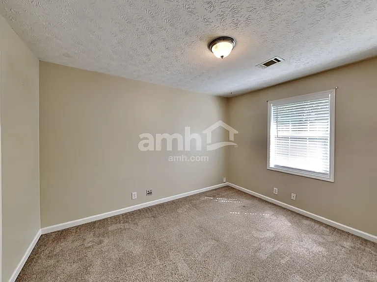 424 Spring Falls Dr — Photo 17