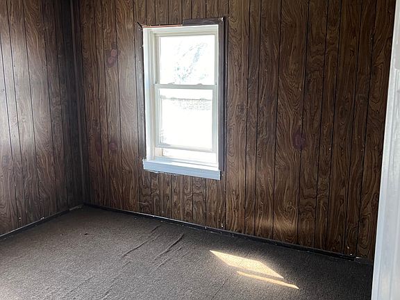 5th image of 1451 W 84th St