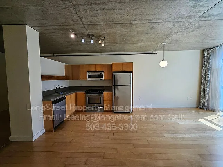 1926 W Burnside St #1217 — Photo 10