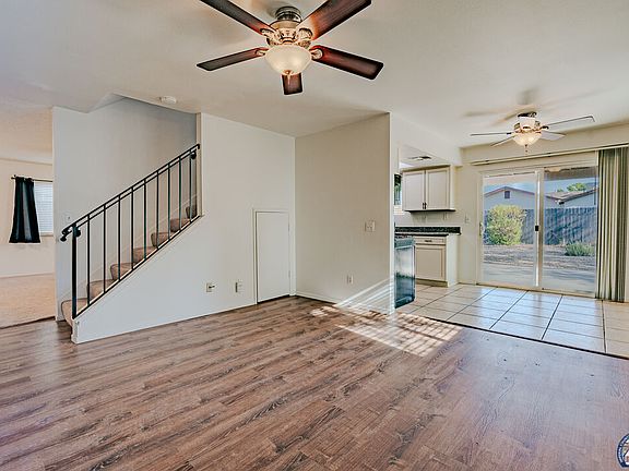 3rd image of 2150 W Hamilton Ave