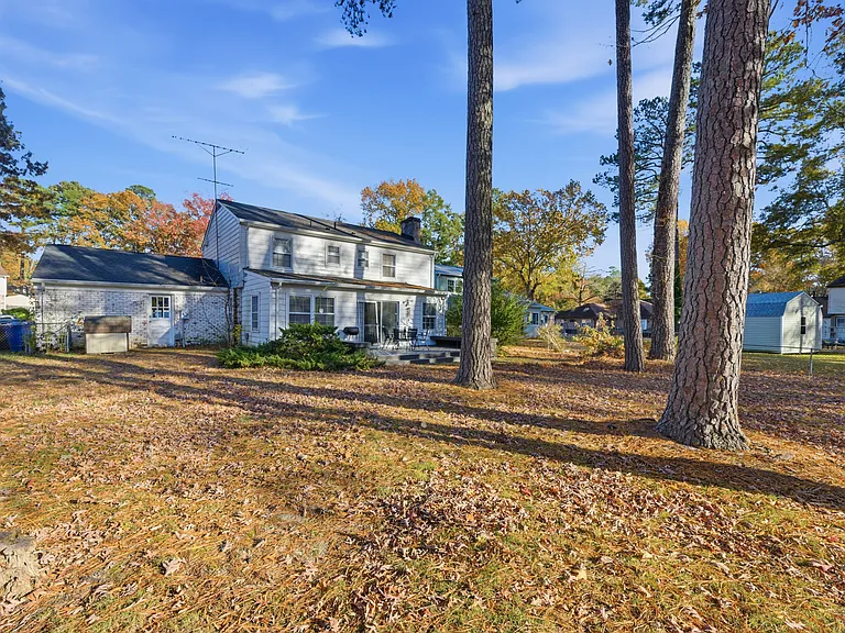 205 Orkney Pl — Photo 23
