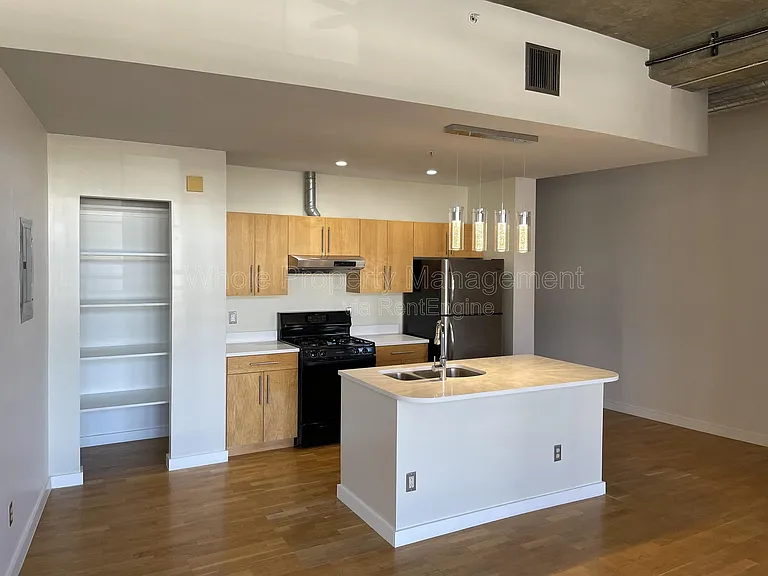 1925 W 32nd Ave #205 — Photo 10