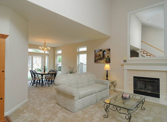 3rd image of 5643 Bergamo Ct
