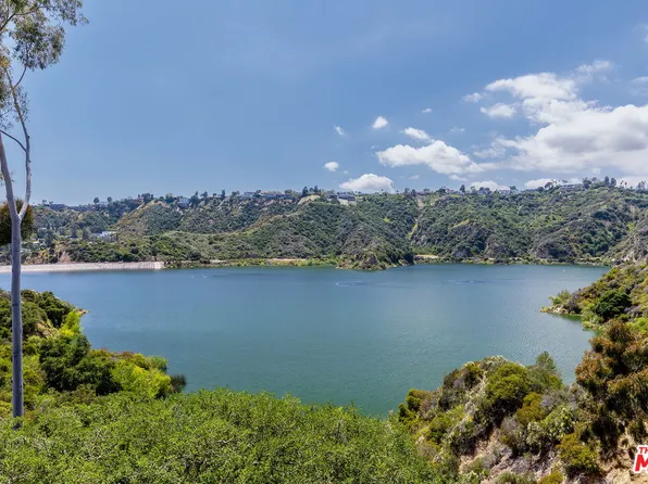 11000 Scenario Ln, Los Angeles, CA 90077