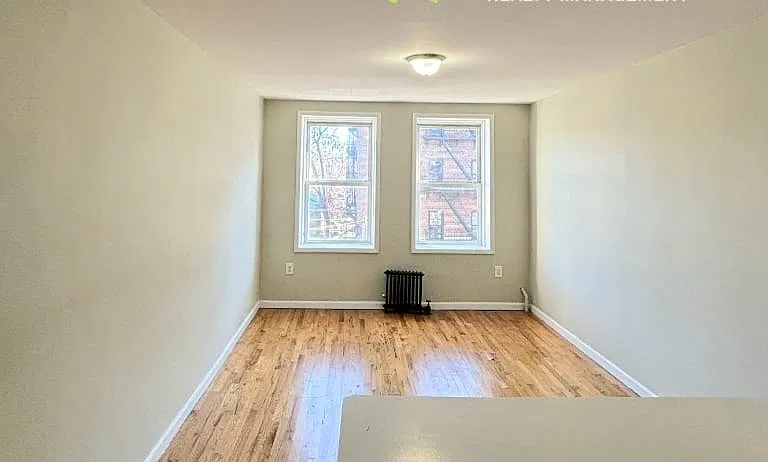 76 N 9th St #10A — photo 2 of 4